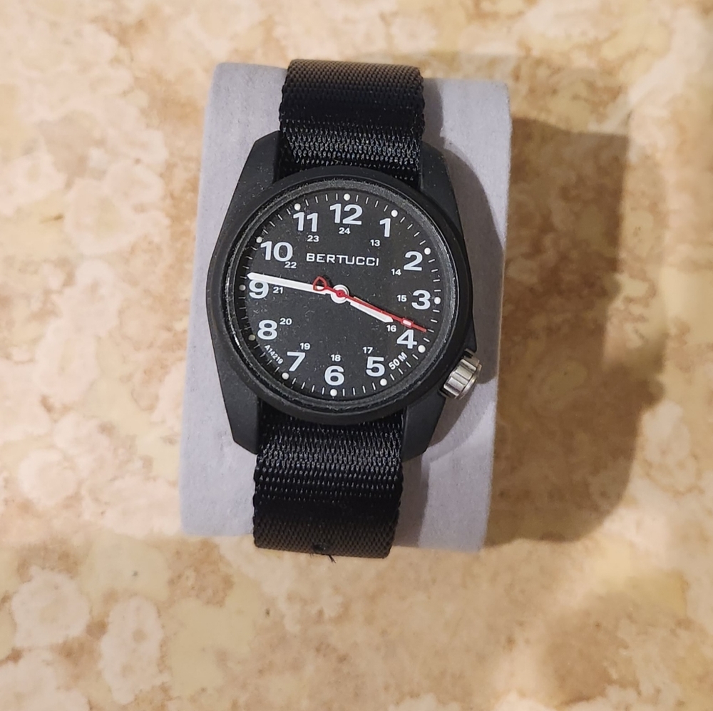 Bertucci Field WatchNWT